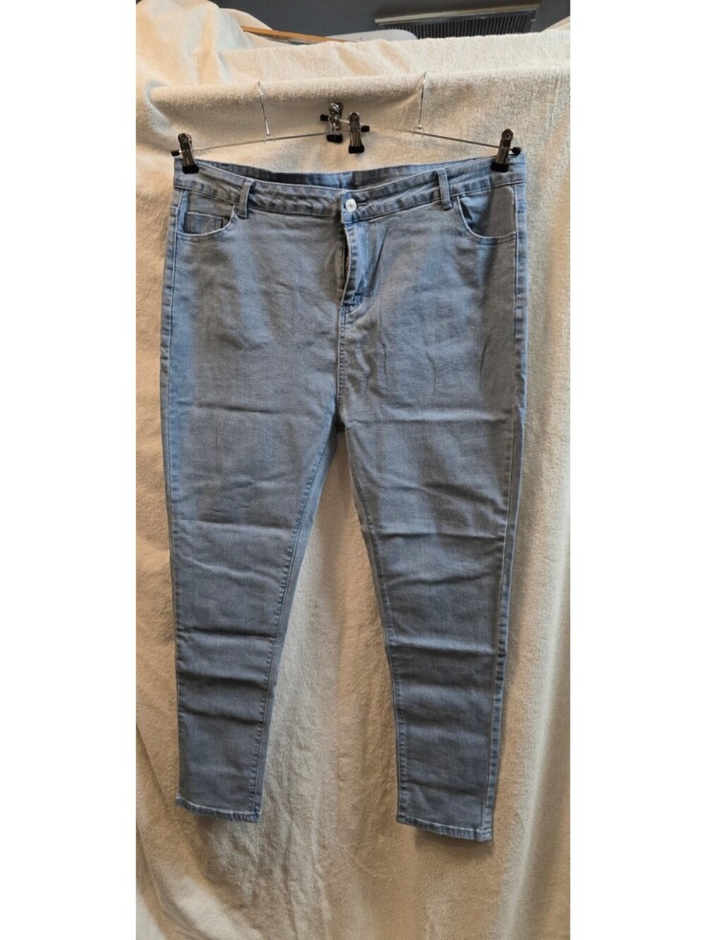 Womens New sz 24 Jeans